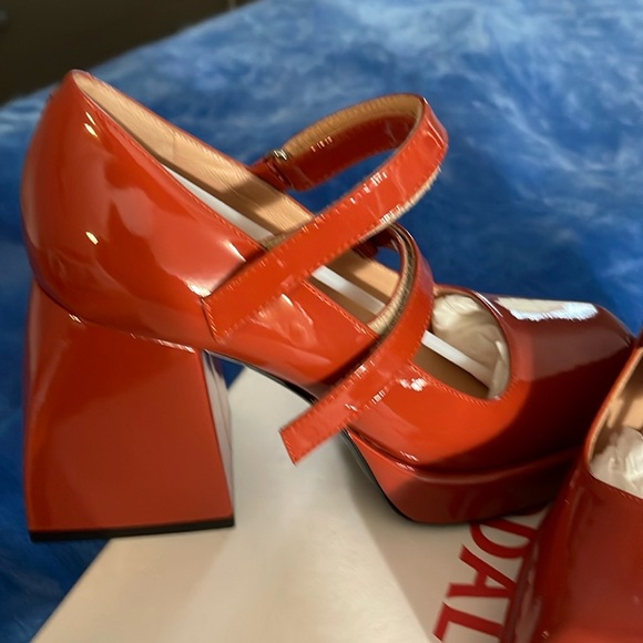 Nodaleto Maryjane Pump New! - Picture 2 of 7